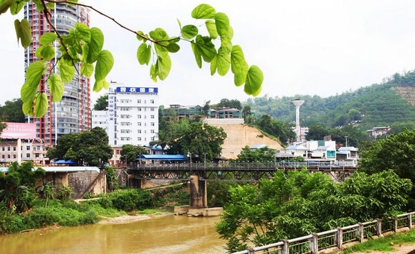 Phát triển du lịch Việt – Trung qua sông Nậm Thi