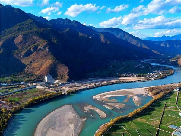 Nguồn gốc sông Trường Giang: Hành trình từ nóc nhà thế giới