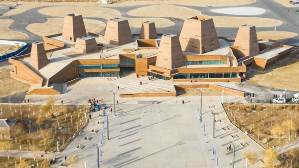 Bảo tàng Bá Châu đóng vai trò là kho tàng lưu giữ linh hồn của vùng đất Bayingolin