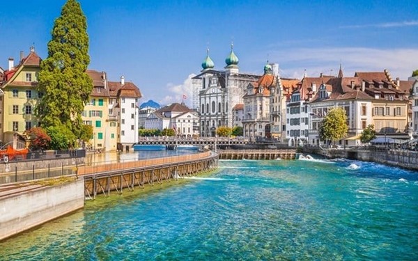 Khám Phá Lucerne – Viên Ngọc Bích Giữa Lòng Thụy Sĩ