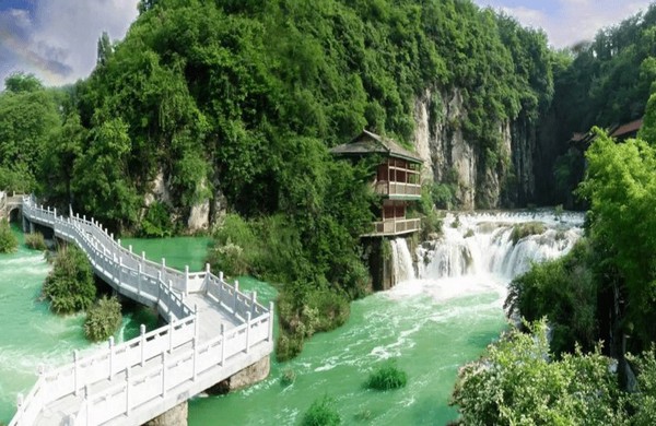 Thiên Hà mang đến một vẻ đẹp mềm mại và thơ mộng