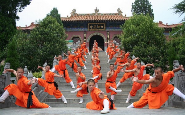 Xem biểu diễn võ thuật Thiếu Lâm Kung Fu