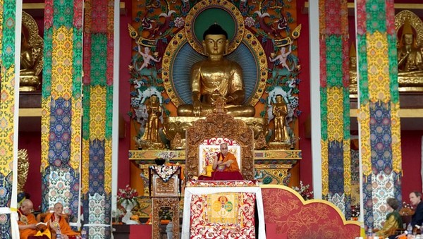 Đến với Drepung, du khách có cơ hội đắm mình vào các hoạt động văn hóa và tâm linh