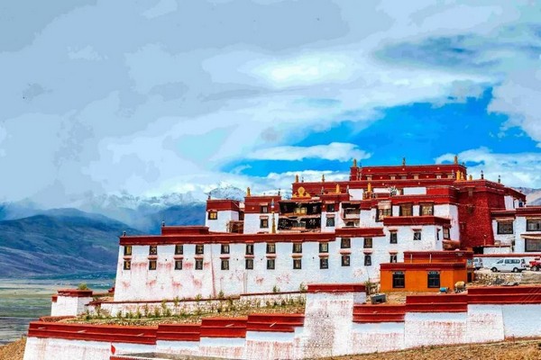 Tu viện Samding Tây Tạng tọa lạc trên một ngọn đồi tuyệt đẹp